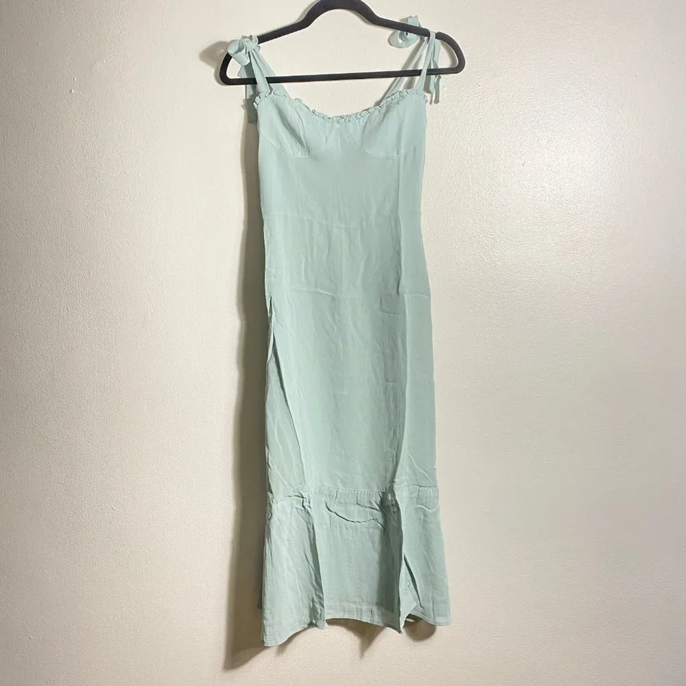 Reformation Peptites Nikita Dress in Celadon - Picture 7 of 12